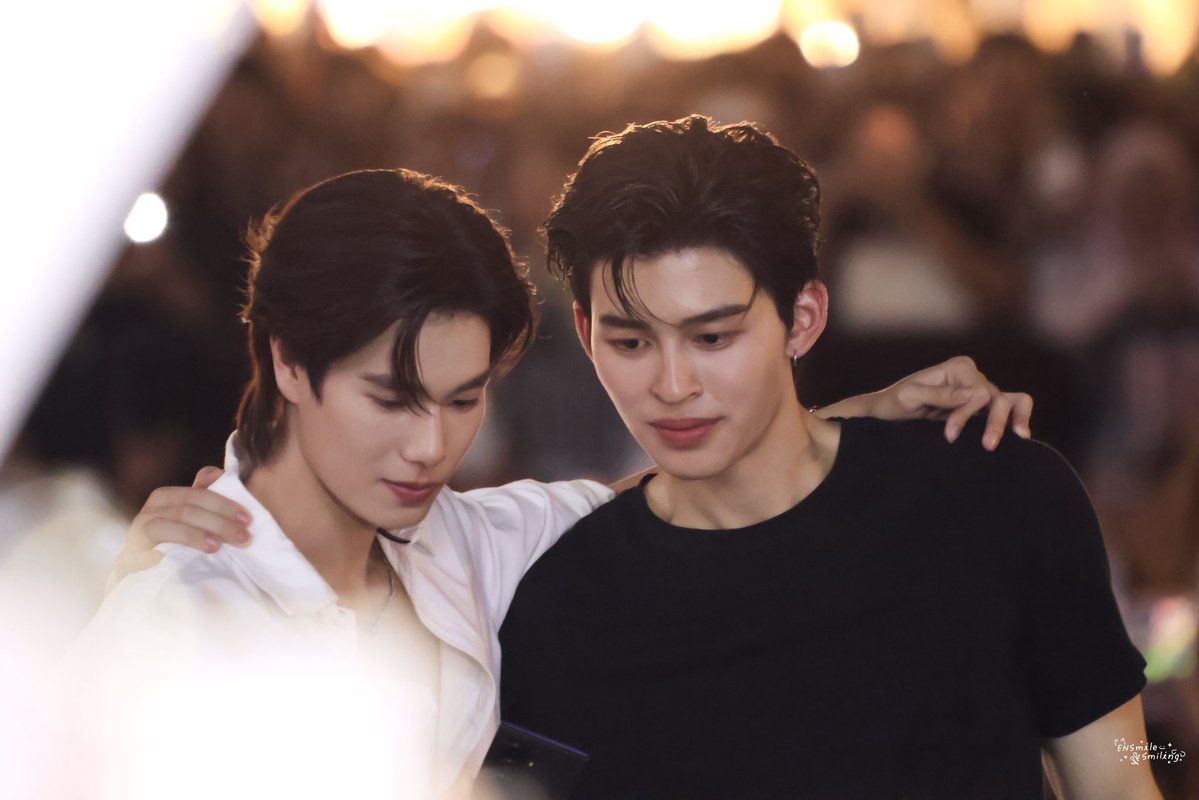 nanpepiwoo's tweet photo. อิจฉาชีวะ เคมีมาก https://t.co/iuGNCstapb