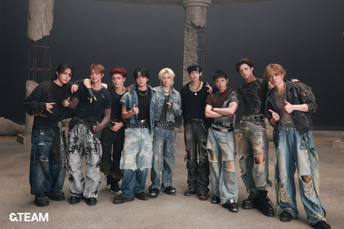 andTEAMofficial's tweet photo. &amp;TEAM 'Good Boy' MV Shoot Behind Photo

#andTEAM #앤팀
#GoodBoy https://t.co/qXyfAPLPJV