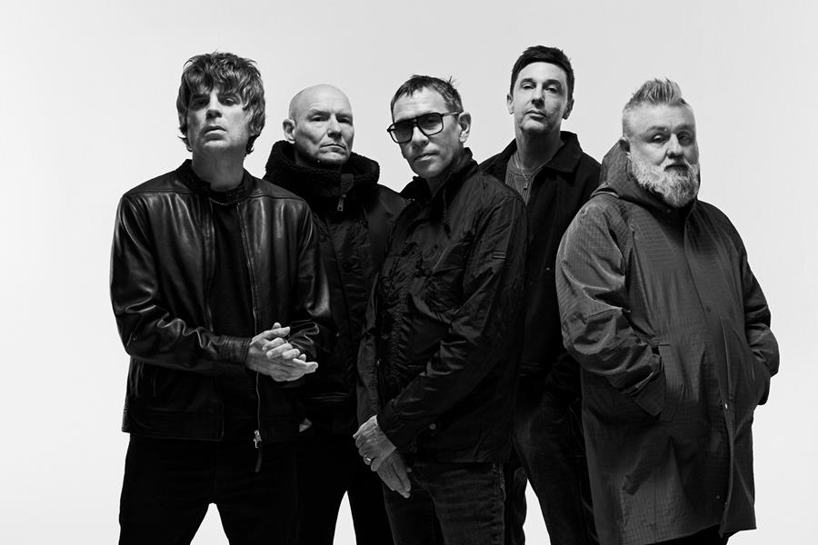 prescriptionpr's tweet photo. .@shedseven are sharing new single 'The Centre of My Everything'

New album 'Shed Seven' is out 8th January 2027 via @cookingvinyl 

Hear new single 'The Centre of My Everything' now: 
https://t.co/rJWfc6QKH2

UK live dates begin in October

📸 Tom Oxley https://t.co/OuFgiTDTPy