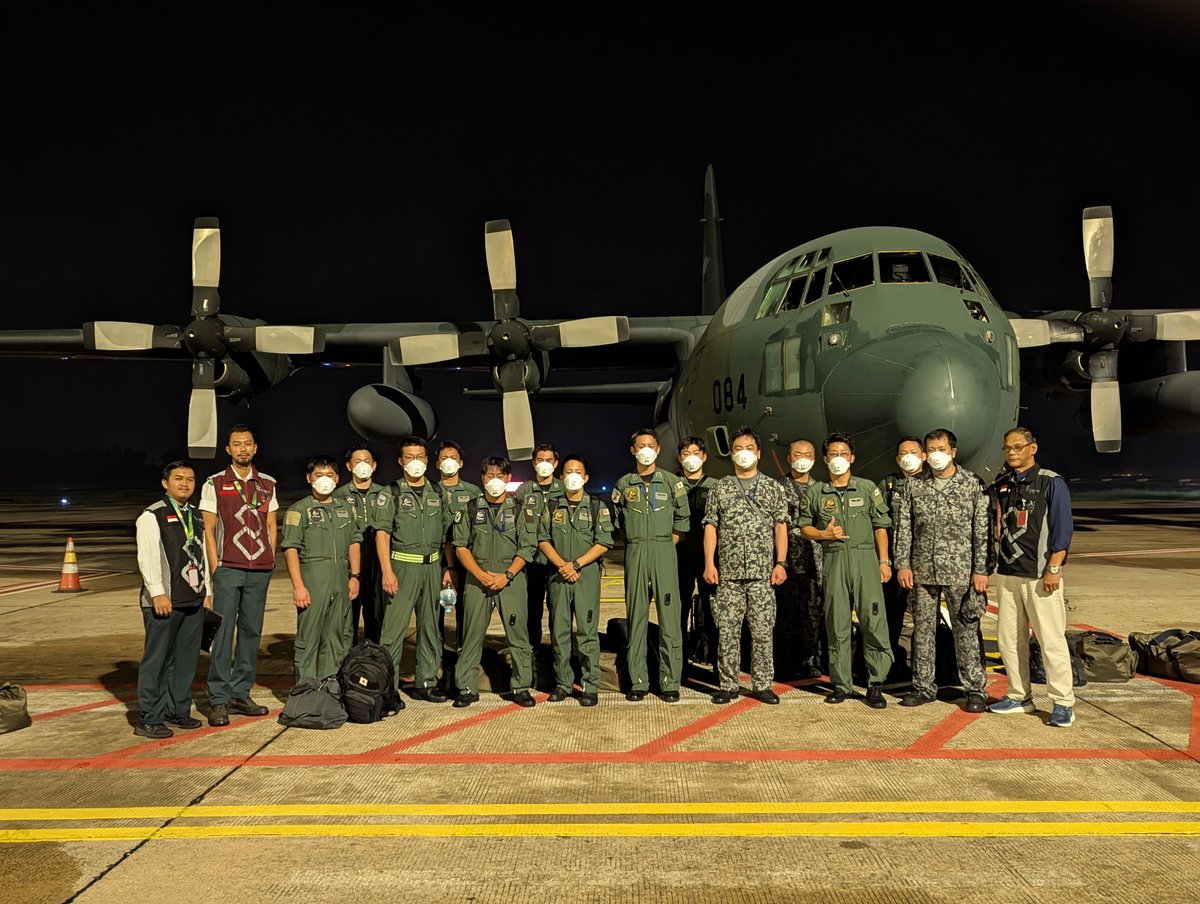asc_jasdf's tweet photo. 令和８年９月、＃航空支援集団 ＃第１輸送航空隊 は、インドネシア共和国にて山林火災の消火活動を行う ＃陸上自衛隊 のヘリコプターの整備用器材の航空輸送を行いました。＃国際緊急援助活動 🇯🇵🇮🇩 ＃KC130H ＃航空自衛隊 https://t.co/NC4ka8ZvFP