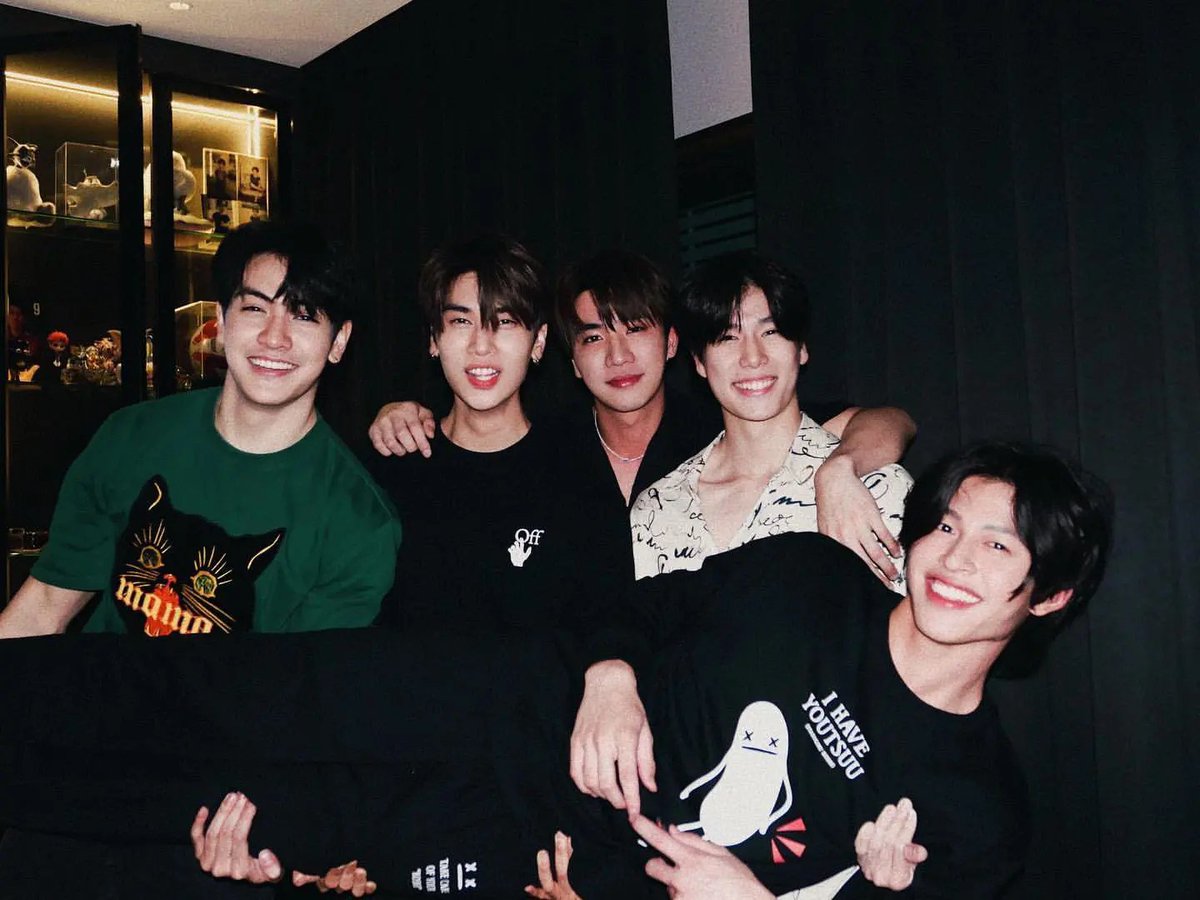 eyysshiiiexx's tweet photo. https://t.co/vm4GFXLUGJ