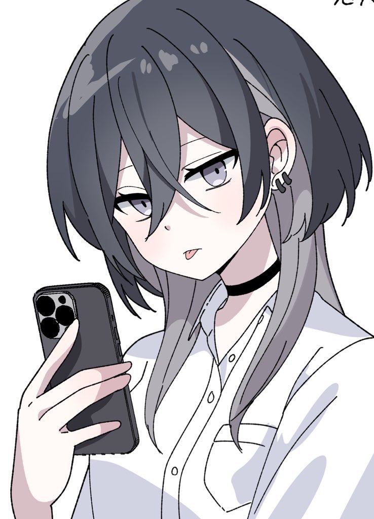 chino_rkgk's tweet photo. スマホ大好き高嶺さん https://t.co/bMY44Zf2Xm