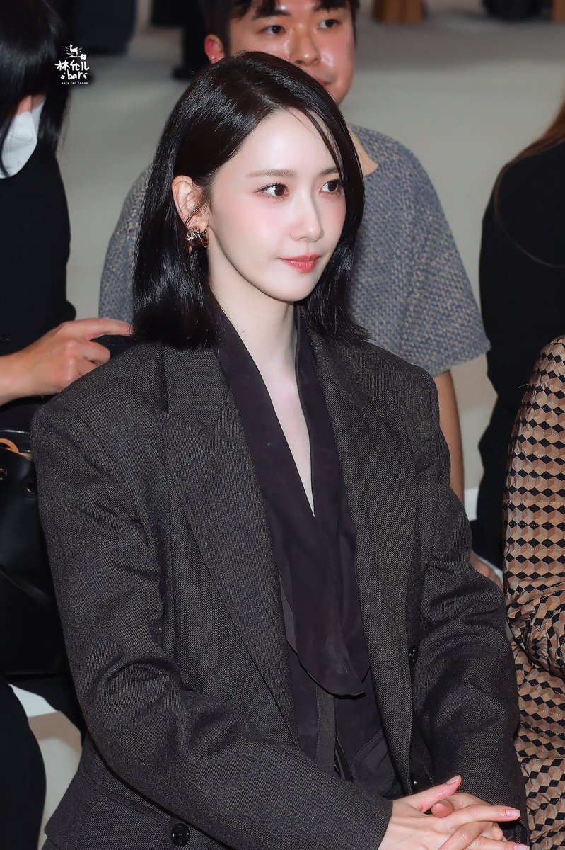 limyoonabar's tweet photo. 260927 막스마라 윤아

#YOONAxMaxMara
#YOONAxMaxMaraSS27
#MaxMaraSS27
#MilanFashionWeek 

#LimYoonA #임윤아 #YoonA #윤아 https://t.co/AijqVbZOAa