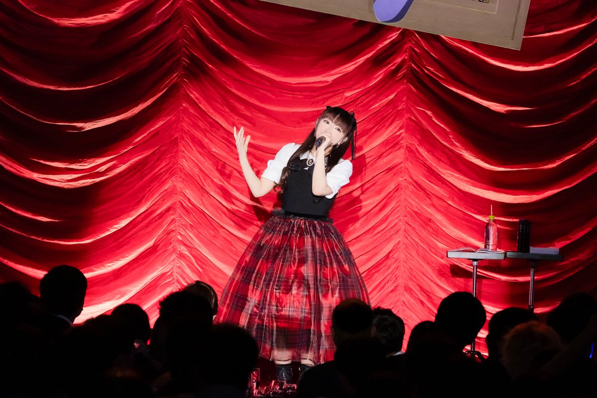 Anime_Voice's tweet photo. 「堀江由衣 謎解きはディナーショーの途中で 2026」
東京公演レポート公開
https://t.co/V4CGTWQ7QH

#堀江由衣 https://t.co/m87GsmpdSc