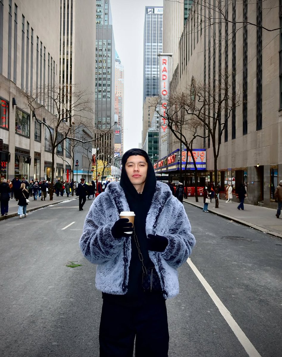 JordanMorgcr's tweet photo. •NY•❄️ (Fue de don Camerino) https://t.co/X5krg0vbpP