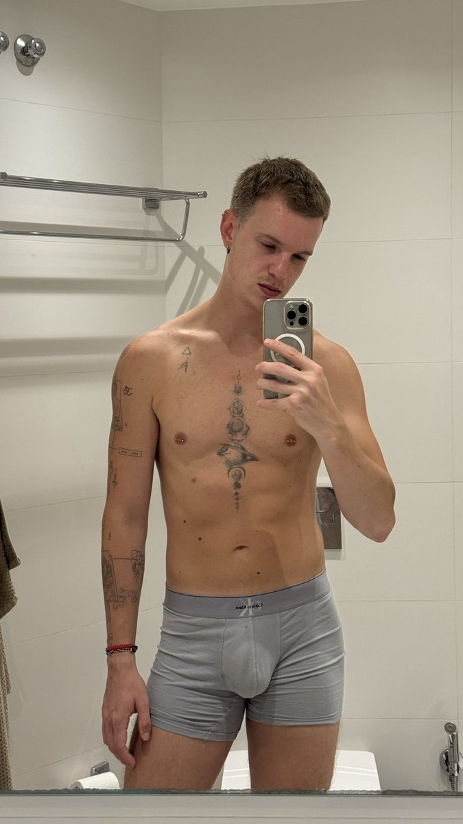 dorrvann's tweet photo. https://t.co/Fv4e6lyPpJ