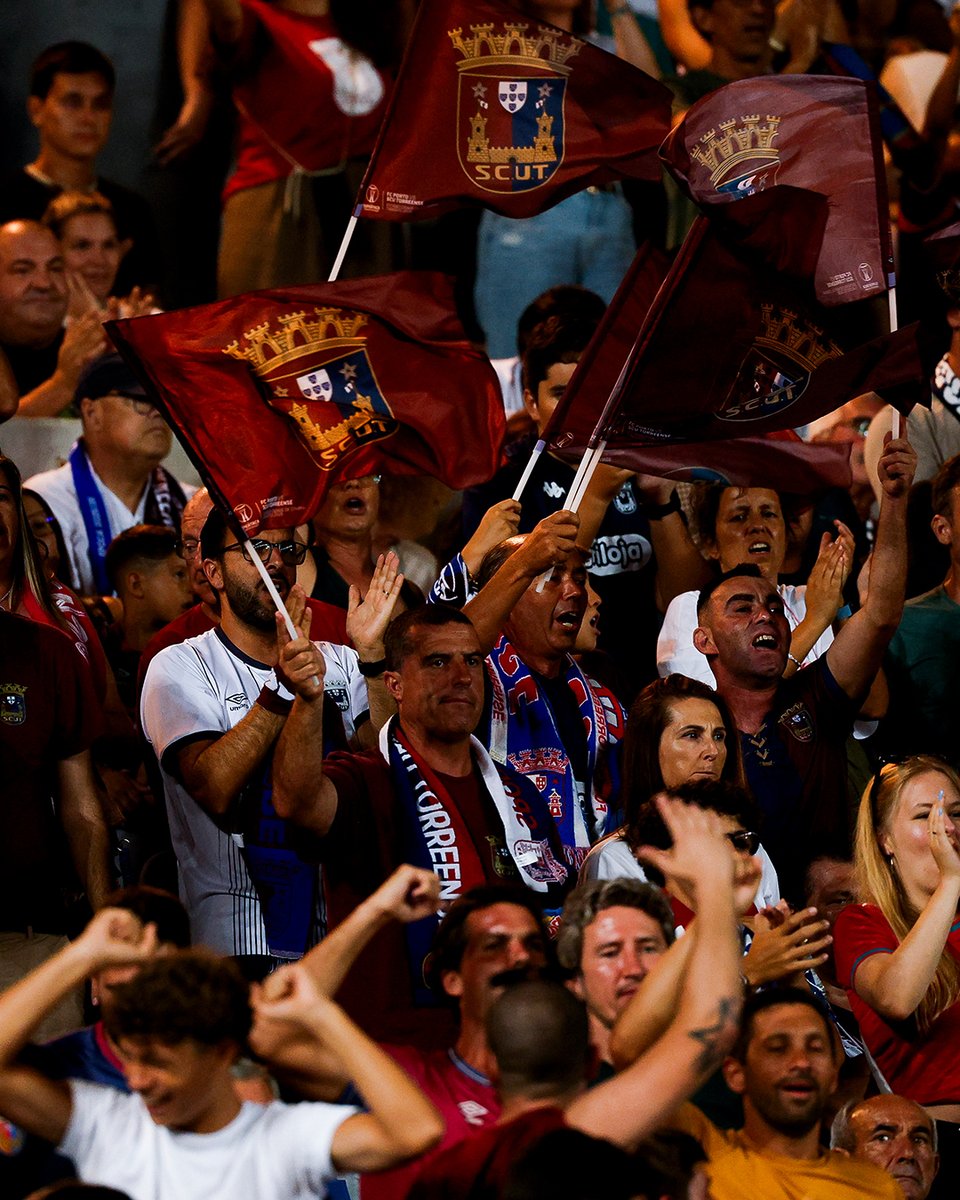scu_torreense's tweet photo. Os bilhetes para o jogo 𝐓𝐨𝐫𝐫𝐞𝐞𝐧𝐬𝐞 𝐱 𝐒𝐮𝐧𝐝𝐞𝐫𝐥𝐚𝐧𝐝 já estão à venda, nesta primeira fase, 𝐞𝐱𝐜𝐥𝐮𝐬𝐢𝐯𝐚𝐦𝐞𝐧𝐭𝐞 𝐩𝐚𝐫𝐚 𝐬𝐨́𝐜𝐢𝐨𝐬. 🎟️

Toda a informação em https://t.co/wthC95D86V📱

#SouTorreense #UEL https://t.co/dxxqQxUzHT