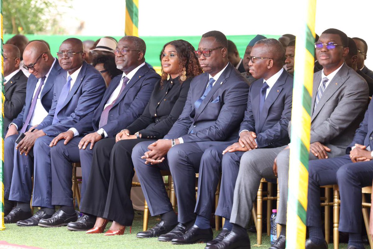 presidencecstg's tweet photo. Le Togo a commémoré, ce mercredi 23 septembre 2026, le 40ᵉ anniversaire de l’agression terroriste du 23 septembre 1986. 

La cérémonie, présidée au camp Général Gnassingbé Eyadéma à Lomé par le Président du Conseil, Faure Essozimna Gnassingbé, Chef suprême des armées, a été marquée par plusieurs temps forts, notamment des hommages aux victimes de cette attaque et une cérémonie de décoration de personnels des forces de défense et de sécurité.

https://t.co/nA8ElHw2IO