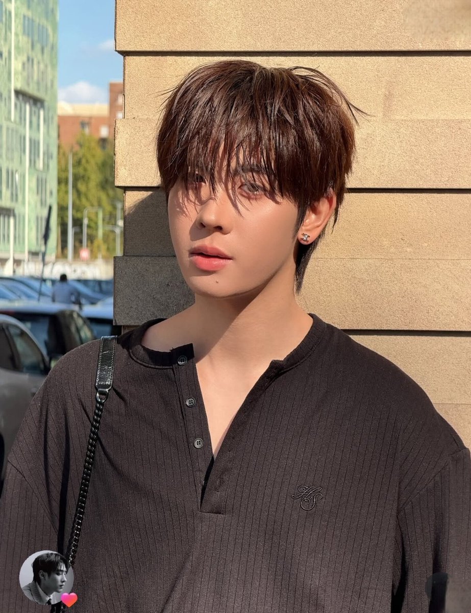 Hello_asian's tweet photo. MILAN เดินเกมส์ !! 
MILAN  สวยมากกก ถนนก็สวย ฟ้า ก็สวย คนก็.... สวย 🥰
@Moschino 
@TLE_mtm @firstone_wnk  

#MOSCHINO #TLE_mtm #Firstone #TleFirstone #MilanFashionWeek #MFW

เติ้ล - เฟิร์สวัน อวดลุคสบายๆ เตรียมพร้อม เข้าร่วมชมโชว์ ของ MOSCHINO ใน MFW 
โดยวันนี้ น้องเฟิร์สวัน ลง Story ให้แฟนๆ ได้ลุ้นลุค ที่จะได้เห็น ใน MFW วันที่ 25 SEP นี้
ซึ่งจะเป็นการเข้าร่วมชมโชว์ที่ Fashion Week ครั้งแรกของทั้งคู่ !! แฟนๆ ทั้งรอลุ้น ทั้งร่วมส่งกำลังใจ กับสุดพลัง ☺️✨️
CR. IG Firstone.wnk 
แฟนๆ สามารถ ติดตาม IG น้องๆ ได้ที่ 👉
IG : tle_mtm 
IG : firstone.wnk