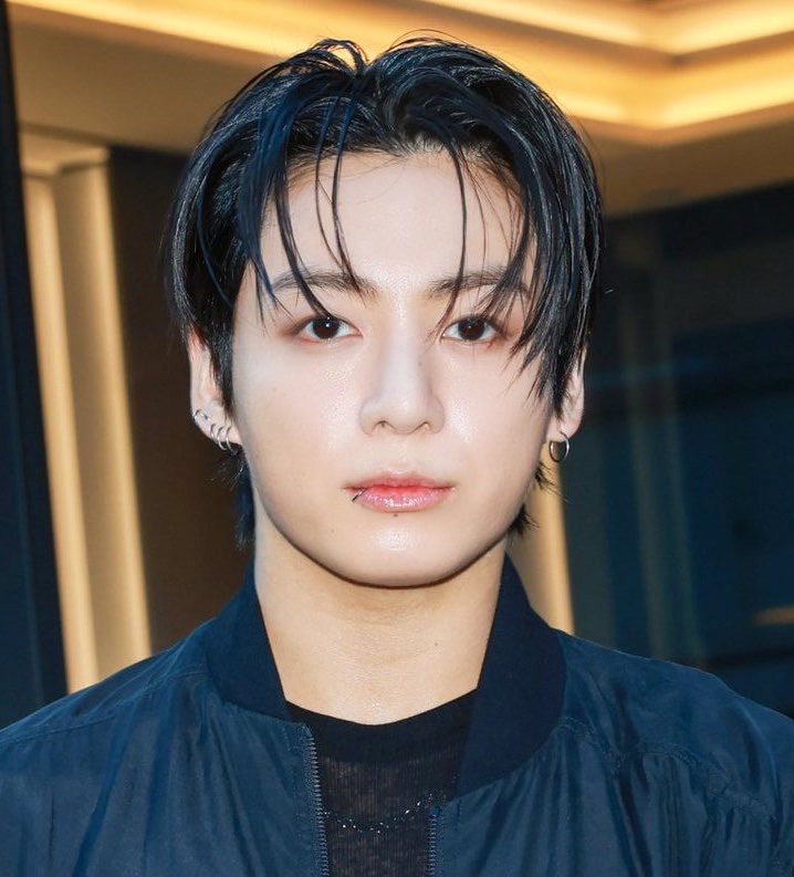 JeonJungkook_BR's tweet photo. Impecável 😮‍💨 https://t.co/NOTjHsXP9C
