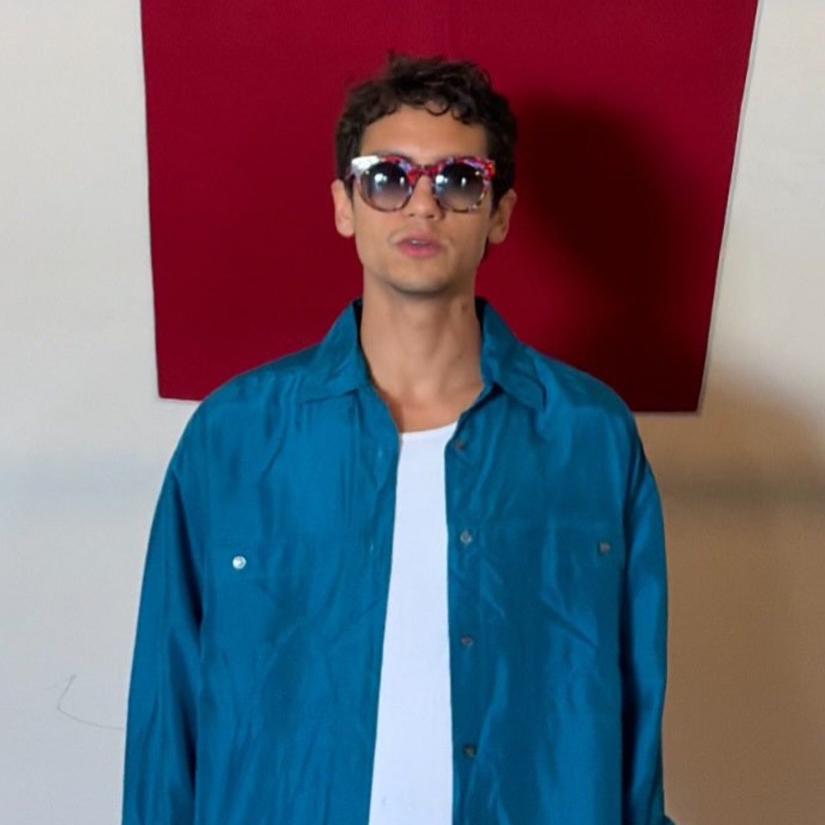 Los20Estelares's tweet photo. 🗞 Dominic Fike lanza «Small Town», segundo adelanto de su tercer albúmnazo «How To Quit Smoking» (@SonyMusicSpain ). – Vía @Los20Radio ℹ️👇
🔗https://t.co/VQ1ifJZlbN
#Recomendado #DominicFike #SmallTown #HowToQuitSmoking #Los20Estelares #Los20Radio https://t.co/G6aN6DawKV