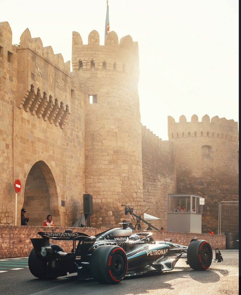 cutieporlorr's tweet photo. เปิด #หารF1
-พากย์ไทย!
-Azerbaijan Grand Prix 
รับชมได้3วันเต็ม

Now! Practice 2 19.00-20.00

“ราคา 54 ฿”
รีทวิตเหลือ 49฿

ชมรีวิว#รีวิวdusod
สนใจแอดไลน์เลยคับ
https://t.co/AMW0HzMAL0

#หารf1 #ตลาดนัดf1 #หารbein #หารทรูวิชั่นนาว #truevisionnow #f2 #พรีF1 #ด้อมรถ
#ตลาดนัดด้อมรถ https://t.co/66zdn6zFZE