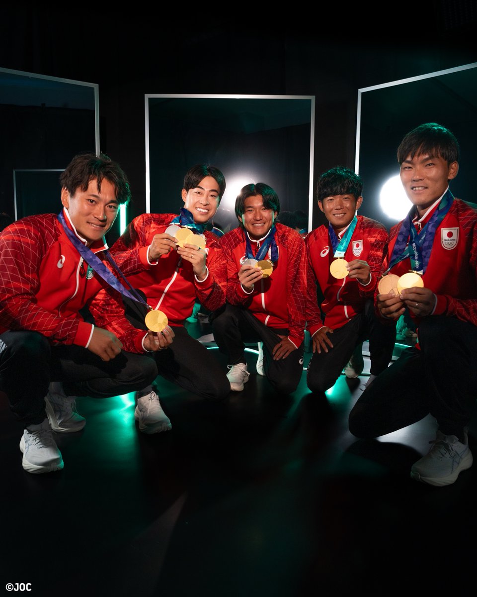 TeamJapan's tweet photo. Portrait📷

#愛知名古屋2026 🇯🇵
ソフトテニス 男子団体
上松俊貴 選手
内本隆文 選手
黒坂卓矢 選手
廣岡宙 選手
丸山海斗 選手

@JSTA_official 
@toshipon_0611
@Taka0219fuMI
@maru12kaito 
#TEAMJAPAN #ともに一歩踏み出す勇気を