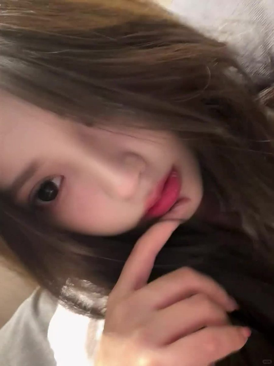 BAmaker's tweet photo. 屋里的椅子被我碰了一下， #日常 #上海 #萝莉 响了一声 https://t.co/W0uQwRtPX1