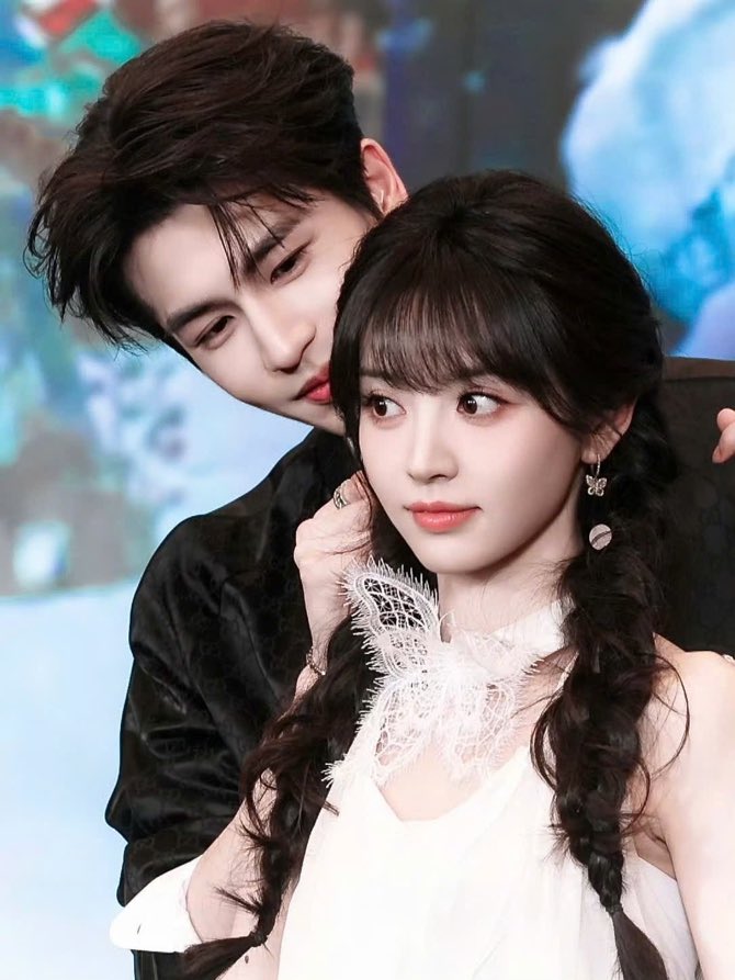 1986xDE's tweet photo. คนที่เอ็นดูเถียนเอ๋อร์ที่สุดคือจางเกอ #TianXiwei #ZhangLinghe
#เฮ่อเถียน #田作之赫 #pursuitofjade https://t.co/4BTDlgHAyw