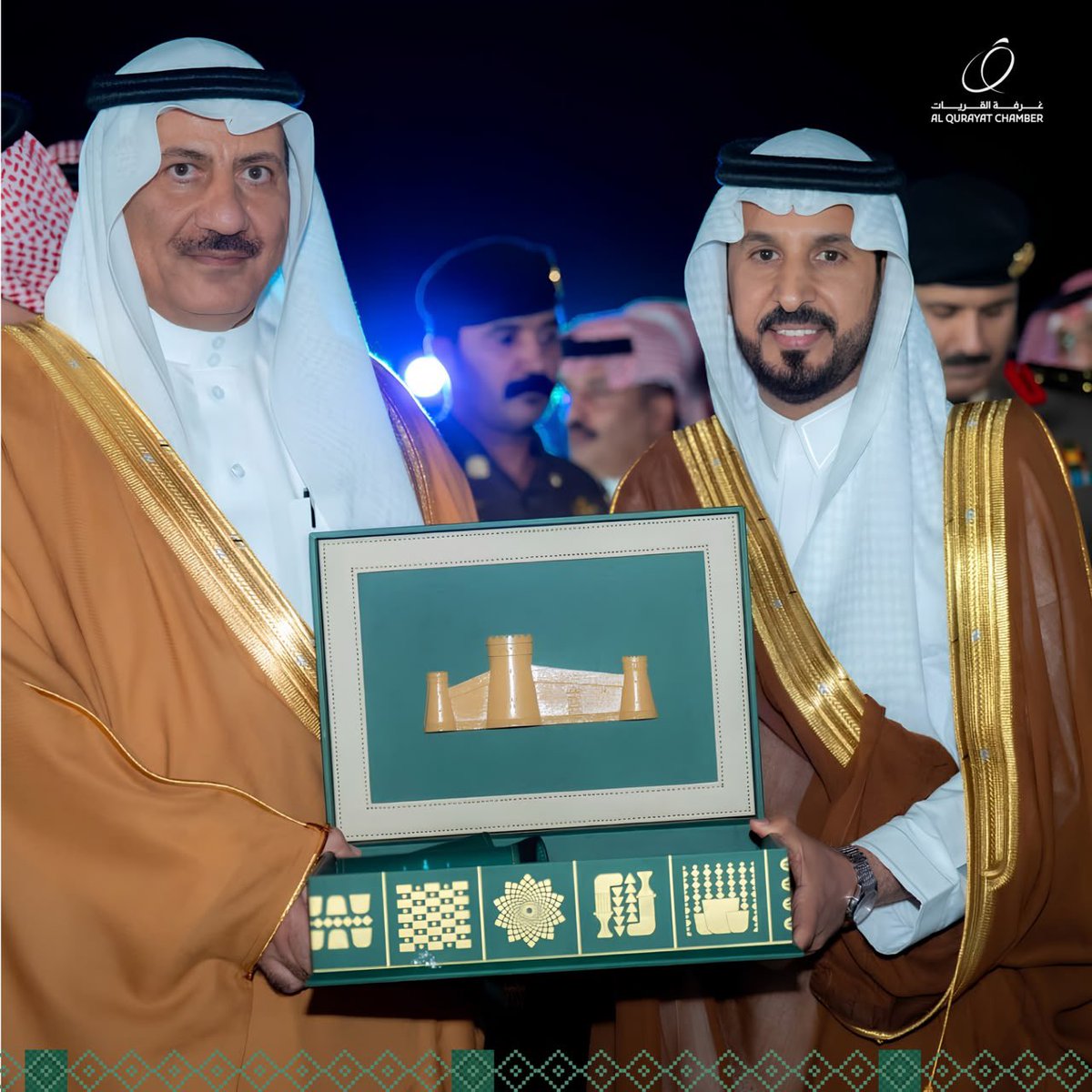 gcci_info's tweet photo. في مناسبةٍ وطنية نستحضر فيها أمجاد وطننا الغالي، ونستذكر مسيرة النماء والعطاء التي رسّخت نهضة ومكانة المملكة، تشرّفت #غرفة_القريات بتكريم سعادة محافظ #القريات د. طلال بن مشل التمياط، تقديرًا لجهوده المخلصة وعطائه المتواصل ودعمه لمسيرة التنمية والازدهار في المحافظة، وذلك ضمن مشاركة الغرفة في احتفالات #اليوم_الوطني_السعودي، ممثلةً بسعادة رئيس مجلس الإدارة أ. نايف بن مجاهد الرويلي.
