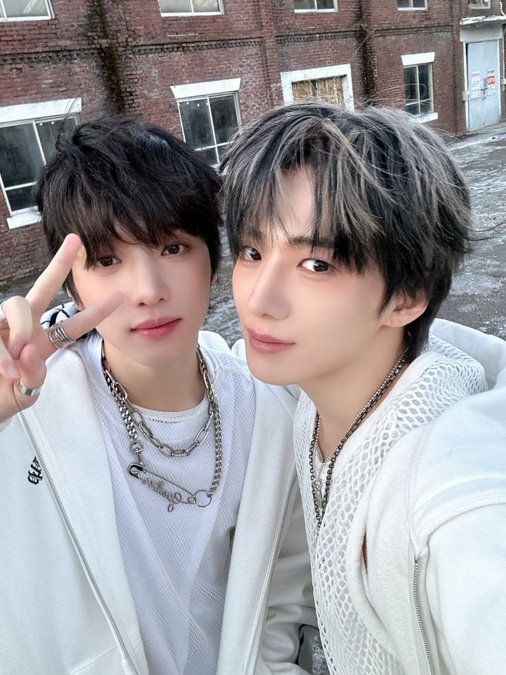 arilian_tokki's tweet photo. hi everyone, let me formally introduce myself since i'm new to #roadytwt
​i'm lian🐸 | 18 yo he/him | ina/eng
​i ult xikers and my whole heart belongs to minjae &amp; yujun! really looking for some oomfs/moots to talk about them
​let’s interact!

​#kpoptwt #xikers #roady https://t.co/x8kRApgkDm