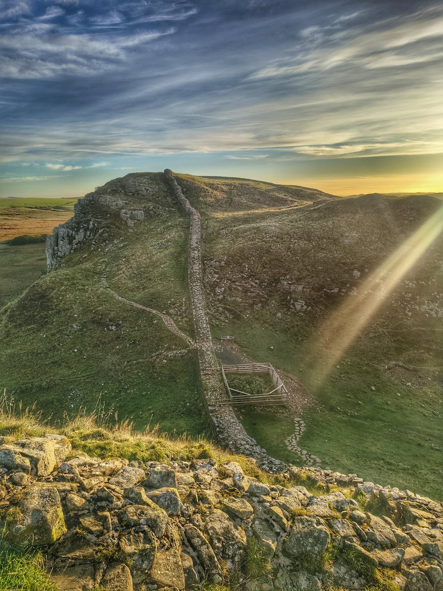 HWpath's tweet photo. Good morning from #hadrianswall #nationaltrail in the @NlandNP https://t.co/7uuhbjLlU1
