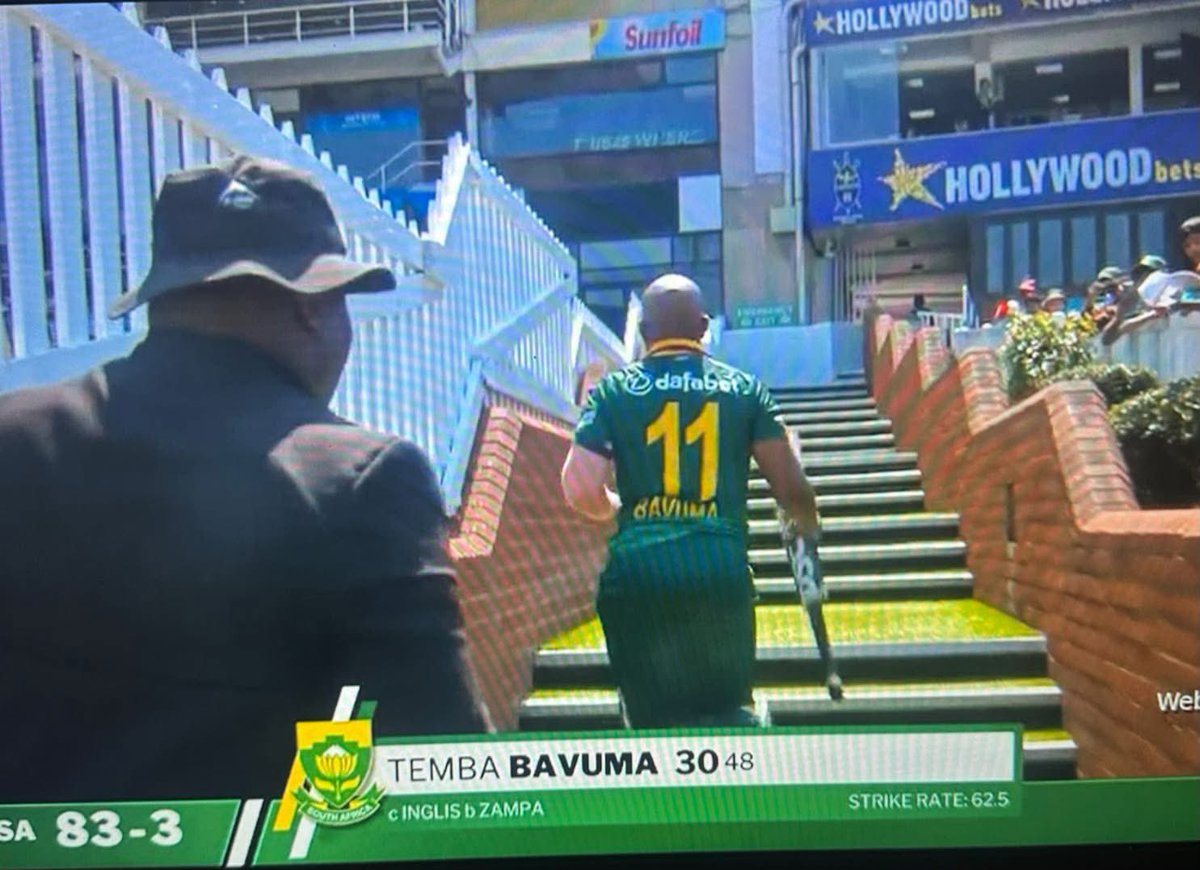 AtifAli84948931's tweet photo. South Africa 83-3 overs 17.5
TEMBA BAVUMA out 30 (48) ball
🇦🇺 Australia 🆚 South Africa 🇿🇦
🏏 1st ODI
🎯 Australia will bowl first!
#AUSvSA #Australia #SouthAfrica #ODI #Cricket #Pakistancricket #indian #PCB #pakvsind #CricketNews #AUSvsSA #ODICricket #atifali https://t.co/zZc0mv51Kc