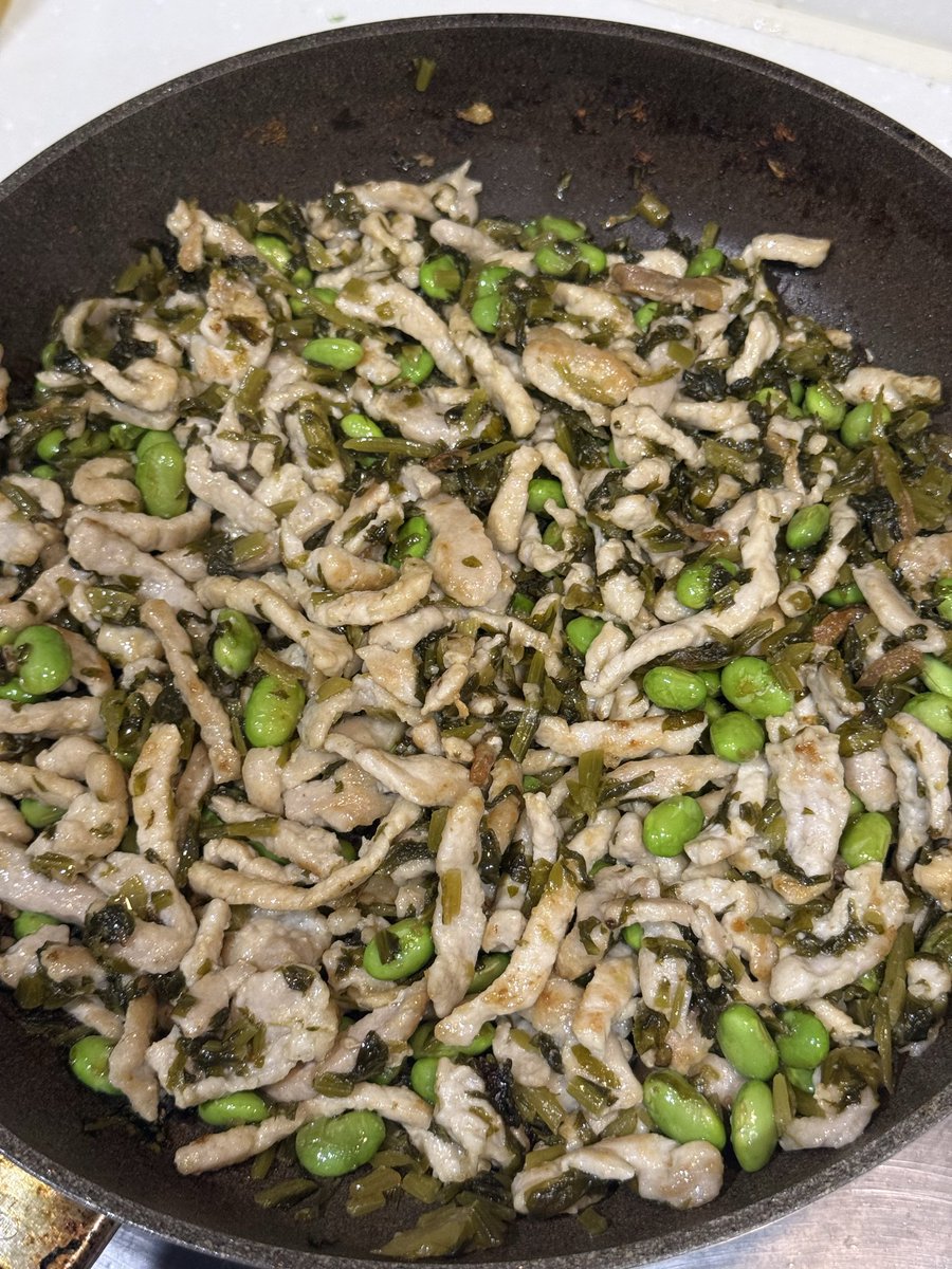 _chifanlema's tweet photo. 雪菜毛豆肉丝小技巧谁想要🫰🏻 https://t.co/74sc0eI86r