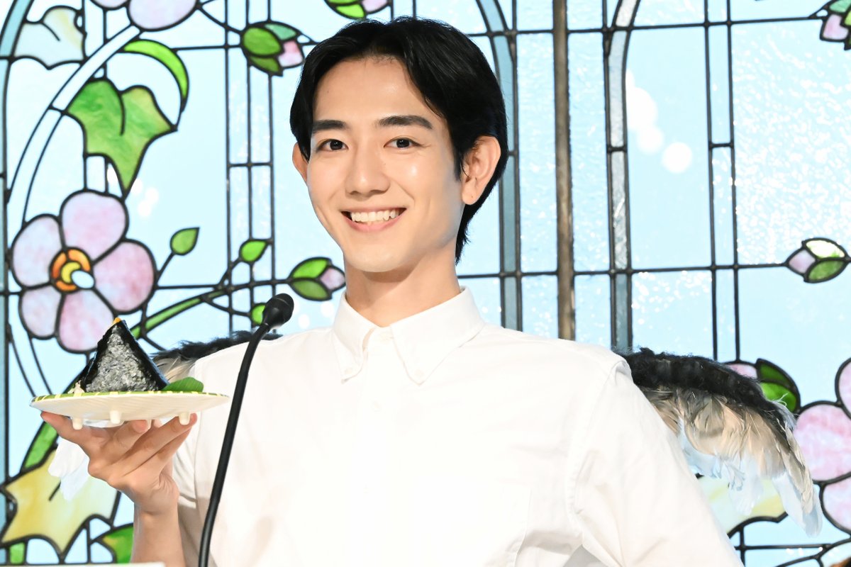 TVGweb's tweet photo. 👺「天狗の台所 Season3」記者発表会
駒木根葵汰×塩野瑛久×越山敬達が登壇
----

明治記念館におなじみの3人が集結
2年ぶりのシリーズ続編に感慨深げ💭
「羽使いは達人級に（笑）」

身長20cmUP＆声変わりした越山の
成長ぶりに駒木根と塩野もびっくり👀

✍️🏻REPORT現在作成中です

#天狗の台所 https://t.co/czQ3KYknq6