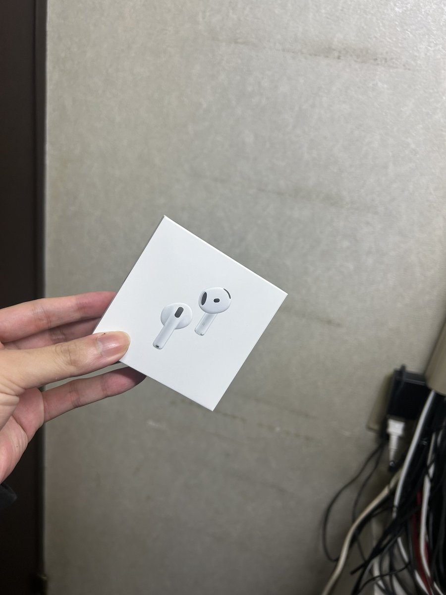 sudachi__'s tweet photo. オーナーから誕プレ🎁
ありがとうございます🥰 https://t.co/Uwp9kSE2rs
