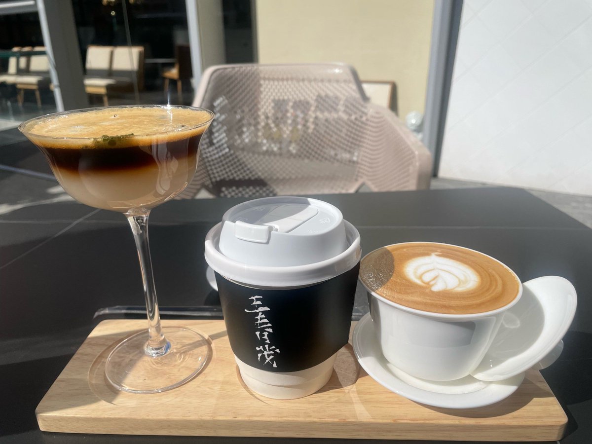 PegRoper's tweet photo. Un café rápido con mi compa después del trabajo, la mejor manera de recargar energías y charlar de cualquier cosa https://t.co/ITofsg4q7V