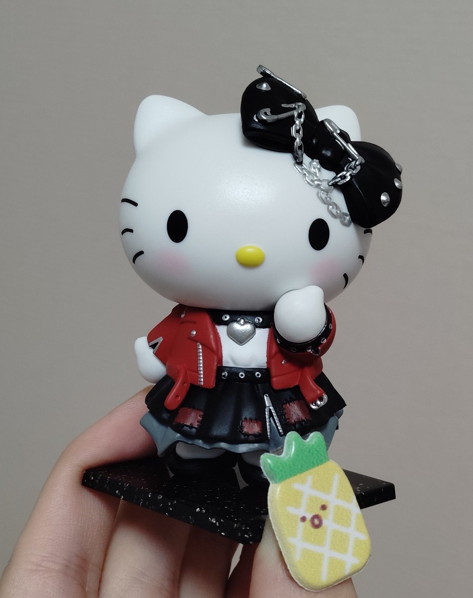 reityako's tweet photo. いとこからキティ貰った！！
かわいいねー！🫶🫶
くじの景品らしい https://t.co/bsxIqVEz2T