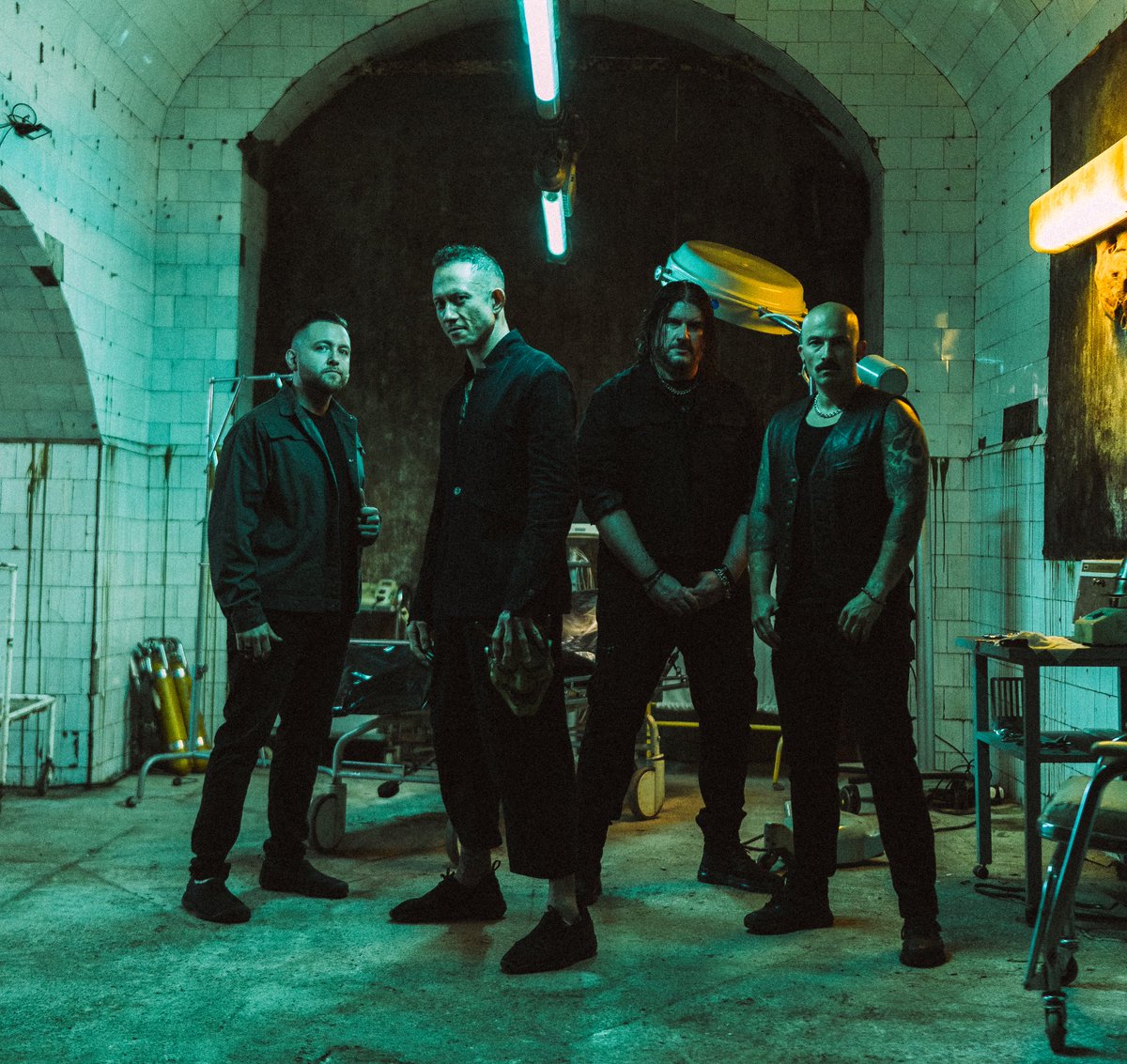 wmj_intl's tweet photo. 【Trivium】
#トリヴィアム 待望のニュー・アルバムより先行シングル「Dead Inside Of Me」配信スタート！

内なる葛藤を叩きつける重厚サウンドと、東洋的な美学が交錯する最新トラックを今すぐ体感せよ。

MVはこちら▶︎
https://t.co/q0jU5R8qYl

楽曲はこちら▶︎
https://t.co/GalvHgfiiU

#DeadInsideOfMe #HeavyMetal