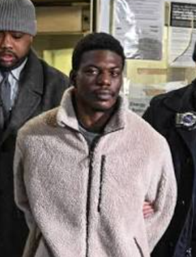 Kentuckygirl1's tweet photo. Germaine Parham: 32 prior arrests.

Jan 2026: charged with raping and robbing a 14-year-old at knifepoint in a Manhattan stairwell.

A kid. 

A stairwell. 

A résumé of 32 arrests and he was still on the streets.

That’s not a justice system. 

That’s a conveyor belt.

Vote RED in November. 

End the hug-a-thug experiment.