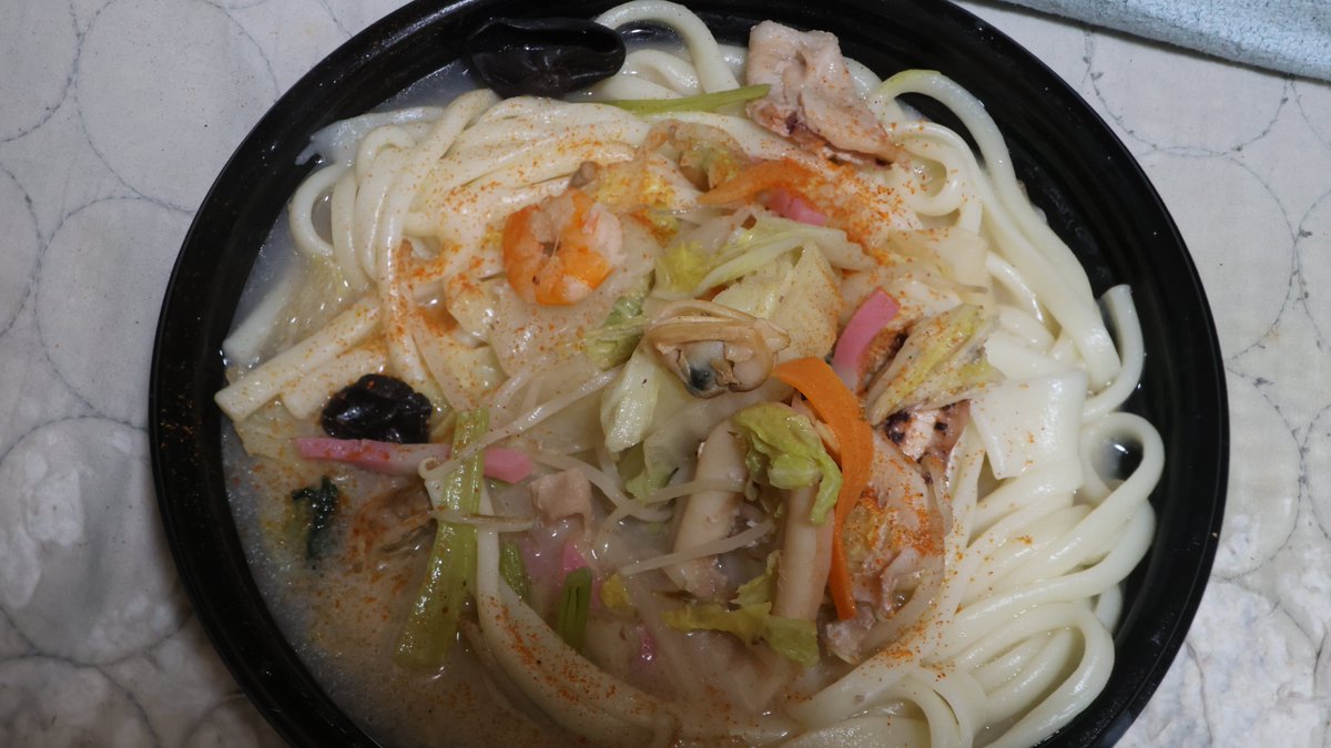 Fura_Forest's tweet photo. 長崎海鮮ちゃんぽんうどん大盛(´・ω・｀)
キャロライナリーパープラス(´・ω・｀)
#Gaia民はメンテとか関係なく飯テロ画像を貼る https://t.co/gaU7uPJqTf