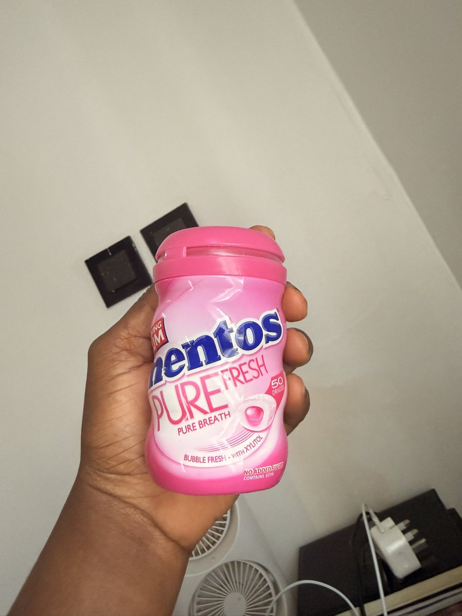 _Amarachick's tweet photo. I bought this 3,800 yesterday. 

Sorry I’ll be the one to give you, and e no go pass one. https://t.co/YBEEzVSJud