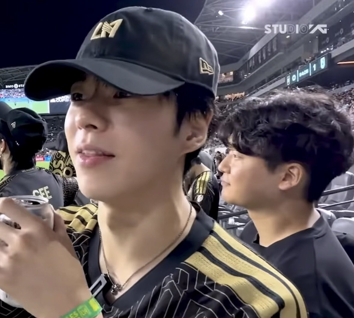vue_de_moi's tweet photo. Jaehyuk + soccer uniform + ballcap = 🙇🏻‍♀️ https://t.co/5ZmgRZTesx