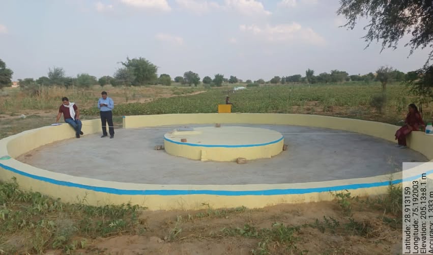 WatershedRaj's tweet photo. सहेजना है हर बूंद को ऐसे ...
जीवन धन हो जैसे !!!
Work Inspection at Bhadra block Hanumangarh !!!
#JalSanrakshan #WaterConservation #SaveWater #JalHaiToKalHai #Bhadra #Hanumangarh #EnvironmentProtection #IndiaVoiceRajasthan https://t.co/38oWIQ43mm