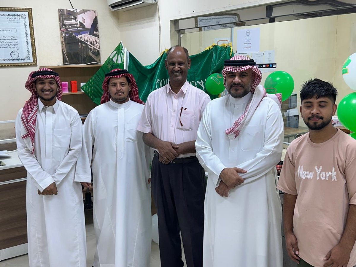 alkhalidyah_'s tweet photo. احتفاءً باليوم الوطني السعودي نجدد فخرنا بوطننا واعتزازنا بمسيرته وإنجازاته 🇸🇦

#اليوم_الوطني_٩٦ https://t.co/I3JLf2QIzw