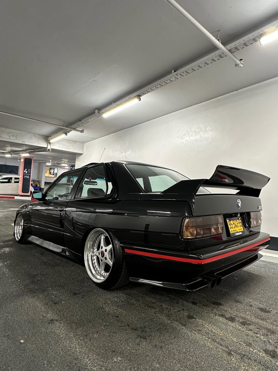 ApexDistrictX's tweet photo. ⚫️🔘 BMW ///M3 EVO ✖️ E30 https://t.co/HIwIjUQd7V