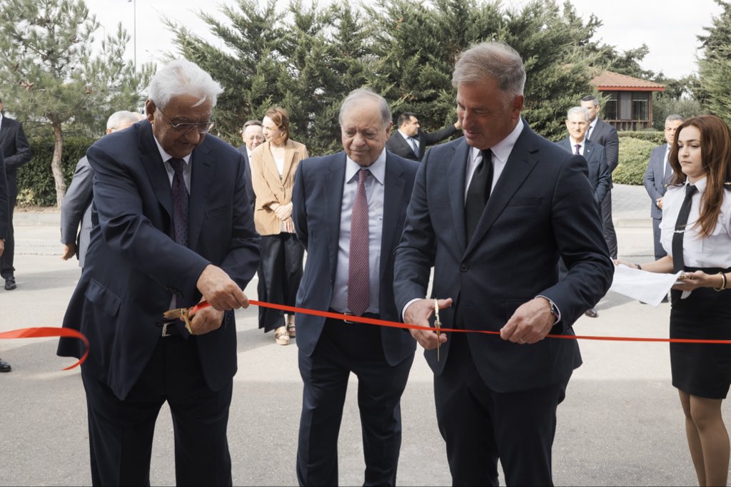 SamirMRzayev's tweet photo. Milli Aviasiya Akademiyasında Spartan Aeronavtika və Texnologiya Məktəbinin açılışında iştirak etmək bizim üçün sevindirici hadisədir.

Bu tərəfdaşlıq Milli Aviasiya Akademiyasının akademik təcrübəsini, Spartan-ın beynəlxalq təcrübəsini və praktiki aviasiya hazırlığına yönəlmiş yanaşmanı bir araya gətirir.

Gənc mütəxəssislərə beynəlxalq standartlara uyğun bilik və praktiki hazırlıq imkanlarının yaradılması Azərbaycanda aviasiya sahəsinin gələcək kadr potensialının inkişafı baxımından mühüm addımdır.
-----------------------------
It was a pleasure to join the opening of Spartan College of Aeronautics and Technology at the National Aviation Academy.

This partnership brings together the academic expertise of the National Aviation Academy, Spartan’s international experience and a strong focus on practical aviation training.

Providing young professionals with access to international standards and hands-on training is an important step in developing the next generation of aviation talent in Azerbaijan.