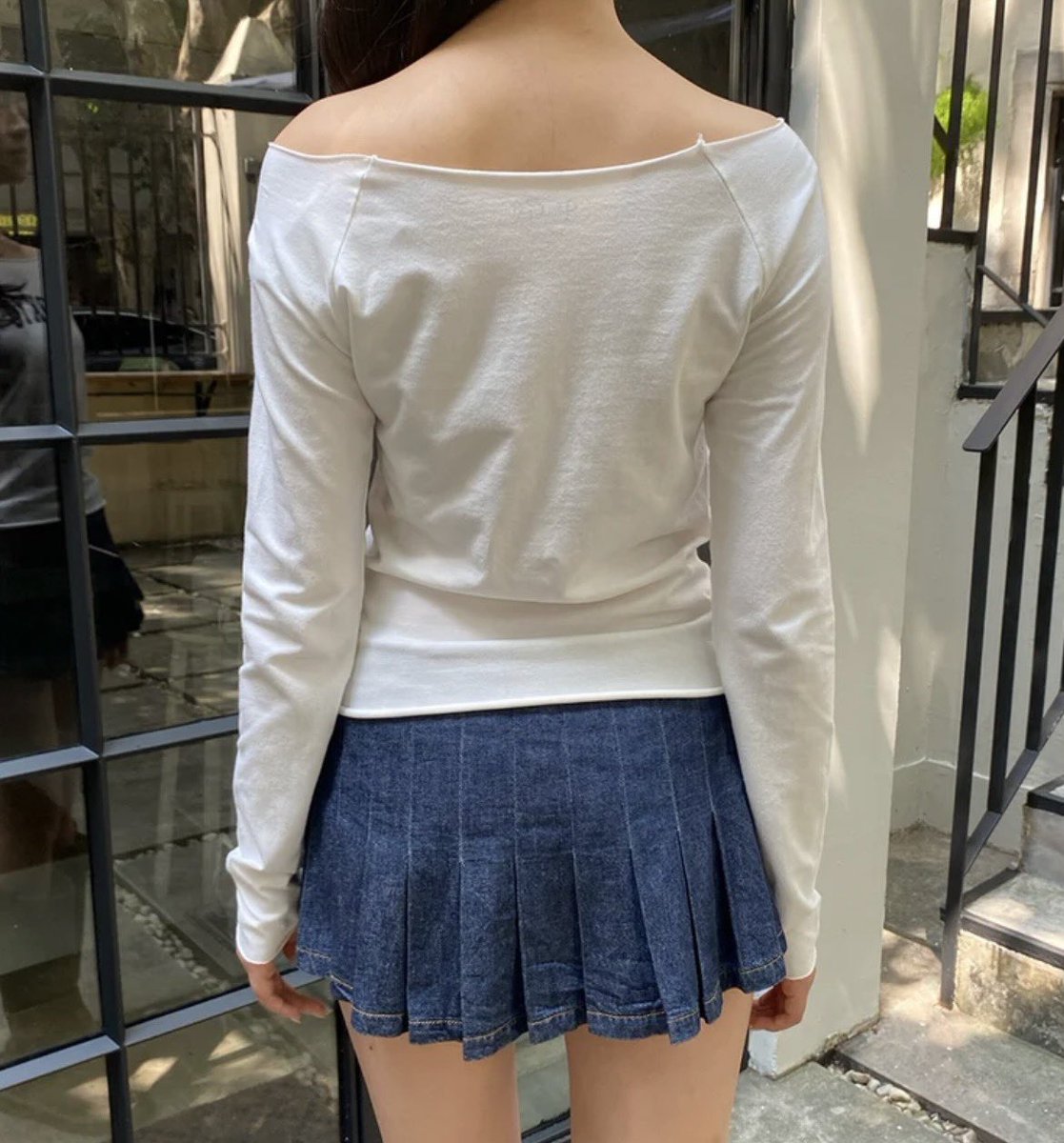 aimaimaim_cncn's tweet photo. Brandy Melville พร้อมส่งในไทยค่า 🫶🏻

📍 https://t.co/mYLbxDJhza 

#brandymelville #brandymelvilleth #brandymelvillethailand  #รับหิ้วbrandymelville https://t.co/52JLFYF1Dp