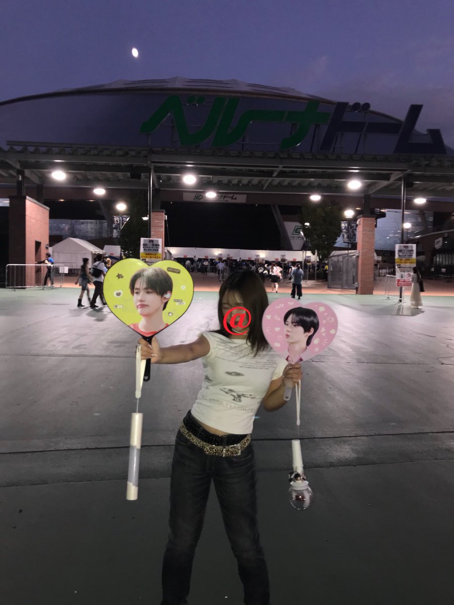 fxeomsh's tweet photo. https://t.co/AOeFJcGifx