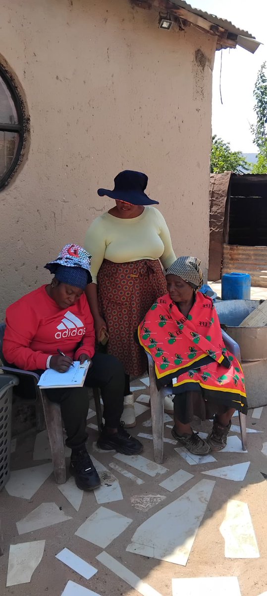 MapulaMokgosang's tweet photo. ♦️SPOTTED♦️

Mogalakwena Ward 21 Fighters on the ground doing door-to-door and special vote registrations. Motho Mothong ✊🏾

#VoteEFF
#VoteEFF2026LGE https://t.co/p5ObqKoBm5