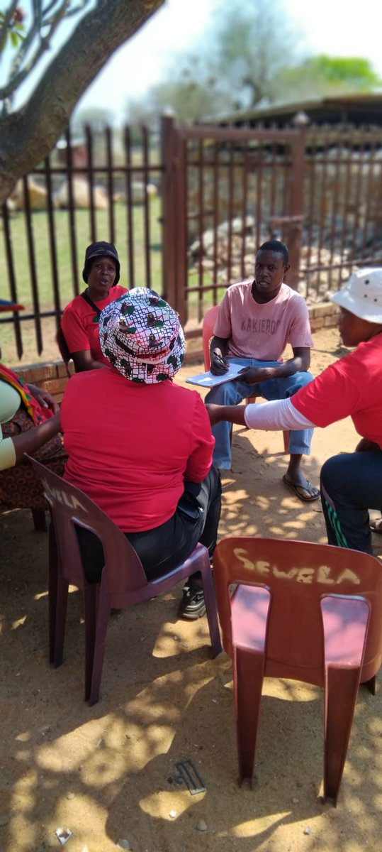 MapulaMokgosang's tweet photo. ♦️SPOTTED♦️

Mogalakwena Ward 21 Fighters on the ground doing door-to-door and special vote registrations. Motho Mothong ✊🏾

#VoteEFF
#VoteEFF2026LGE https://t.co/p5ObqKoBm5