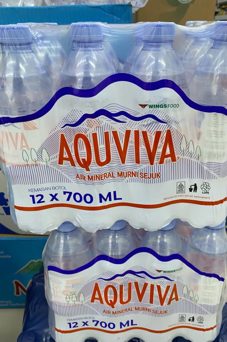 Dianacintaaa's tweet photo. Doain ye warga threads gua bisa dapet Pajero dari tutup botol aquviva. Seenggaknya sepanjang garis keturunan keluarga gue akhirnya ada yg punya mobil.. semoga yaallah 🤲 https://t.co/Bwthym19u5