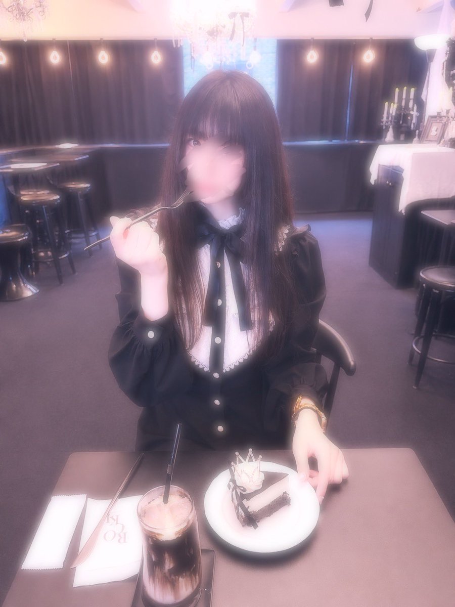 nunnun5252's tweet photo. かわいいカフェ調べてくれたので行ってきた🫶
うまちだた🐶🖤 https://t.co/RcPkcmJBan