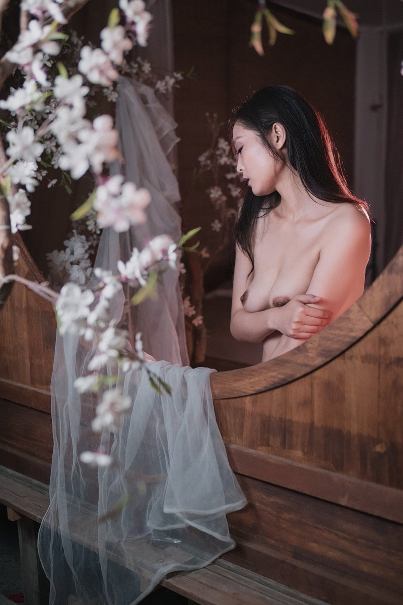 bgb_b81's tweet photo. 衣带渐宽终不悔，为伊消得人憔悴。
📸@bgb_b81
👸@byxiaomiao
🧑‍🏫@pvpxiaoxu https://t.co/rRZ2SwRDYq