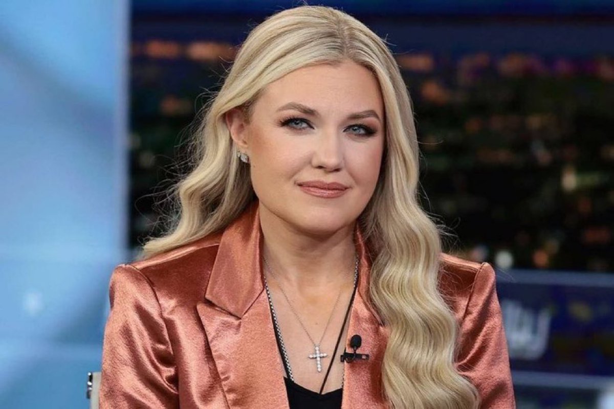 Barron_trump1_1's tweet photo. Erika Kirk posted this on X today:

"Islamification is not compatible with America or with the US Constitution."

Do you agree with her? 

Yes
No https://t.co/WjbVFrQT0q