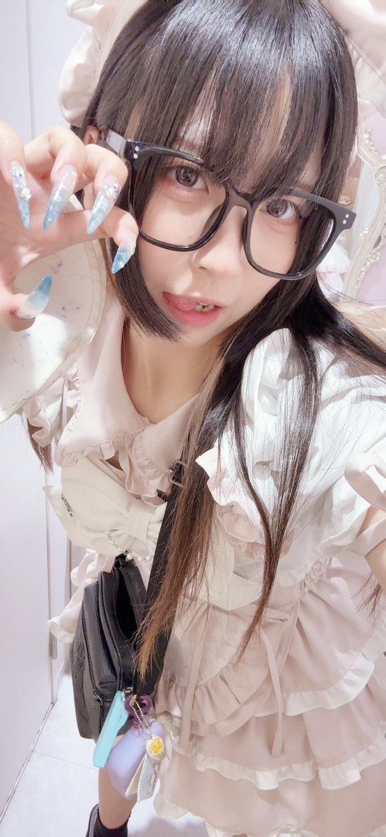 SC__azu's tweet photo. 18:30〜22:30
あずインしますよん〜‼️⸜❤︎⸝‍
遅れちゃってごめんねー（> <）
#すい〜ときゃっと
#メイドカフェ
#コンカフェ
#秋葉原 https://t.co/47AMV1ydOF