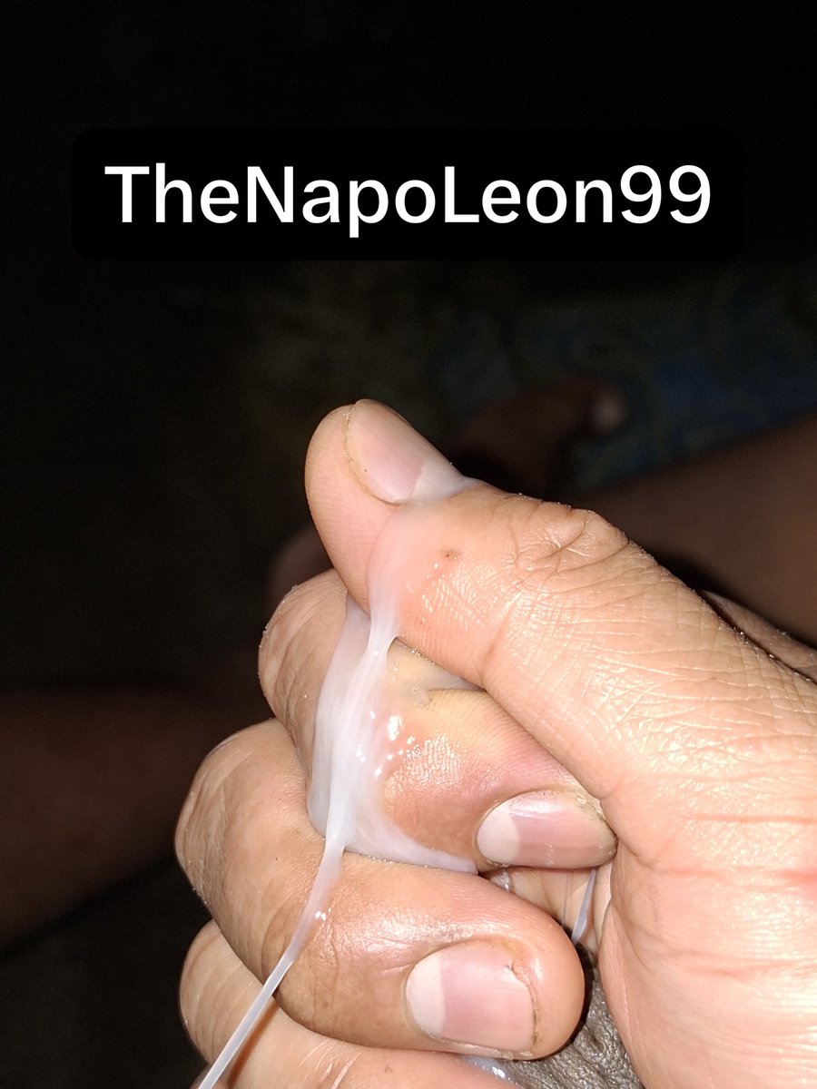 NapoTheLeon99's tweet photo. Cuaca dingin begini, jadi pilek mulu si adek https://t.co/qiJmC14qmz