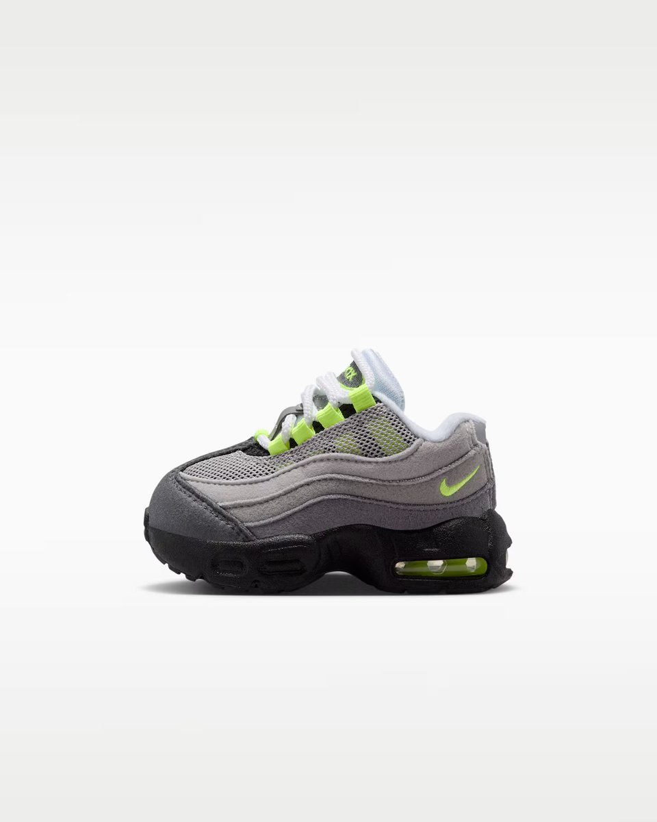 Rigouts_UK's tweet photo. 🚨ON SALE | NIKE LITTLE MAX 95

✅ NOW £41.99 - RRP £59.99 

LINK=> https://t.co/P87nzFoTgT https://t.co/vrCRjyIquN