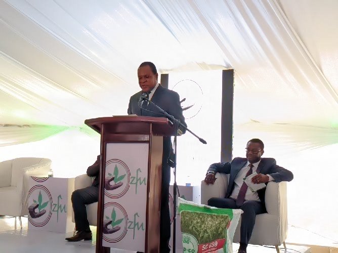 zfu_official's tweet photo. Zimbabwe's drought resilience runs on 6 strategic pillars from grain reserves and climate smart farming to early warning systems that reach right down to the Village. A coordinated plan like this is what turns a dry season from a crisis into something the country can manage https://t.co/xBnxd5OjMJ