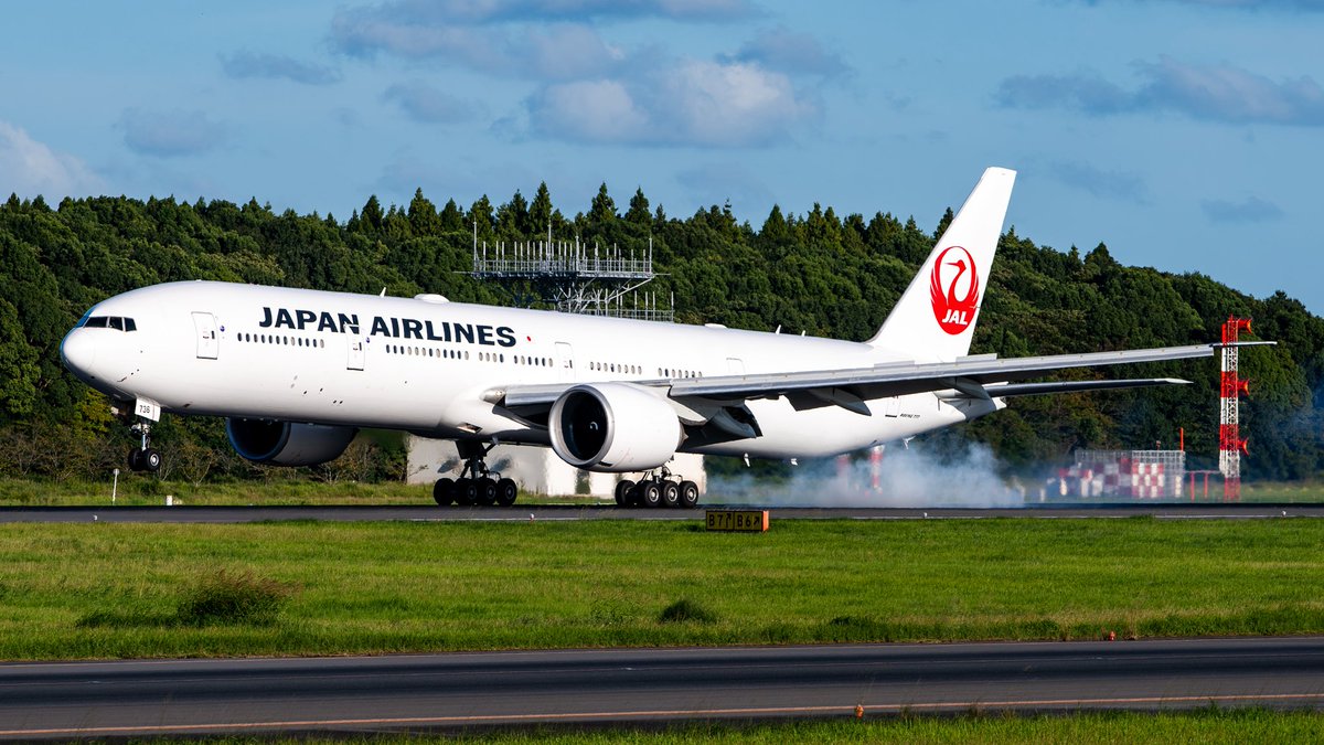 MamuD_Eleven's tweet photo. 2025.09.24  RJAA
Japan Airlines
JL55  ORD - NRT
Boeing 777-346/ER (JA736J)

しれっと冬スケジュールからの77W再投入が無くなり、結局3月末のAA移管まで788運航が継続されるJL55/56
もう成田で77Wは拝めないのでしょうか https://t.co/aC3EkGzV2F